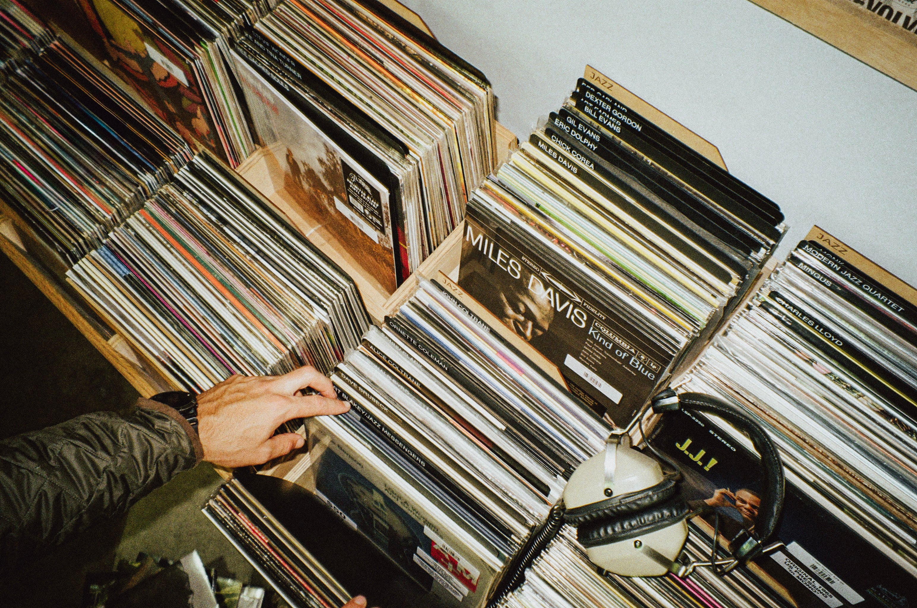 New/Used Vinyl Records and Hifi Stereo Systems – Analog Record Shop
