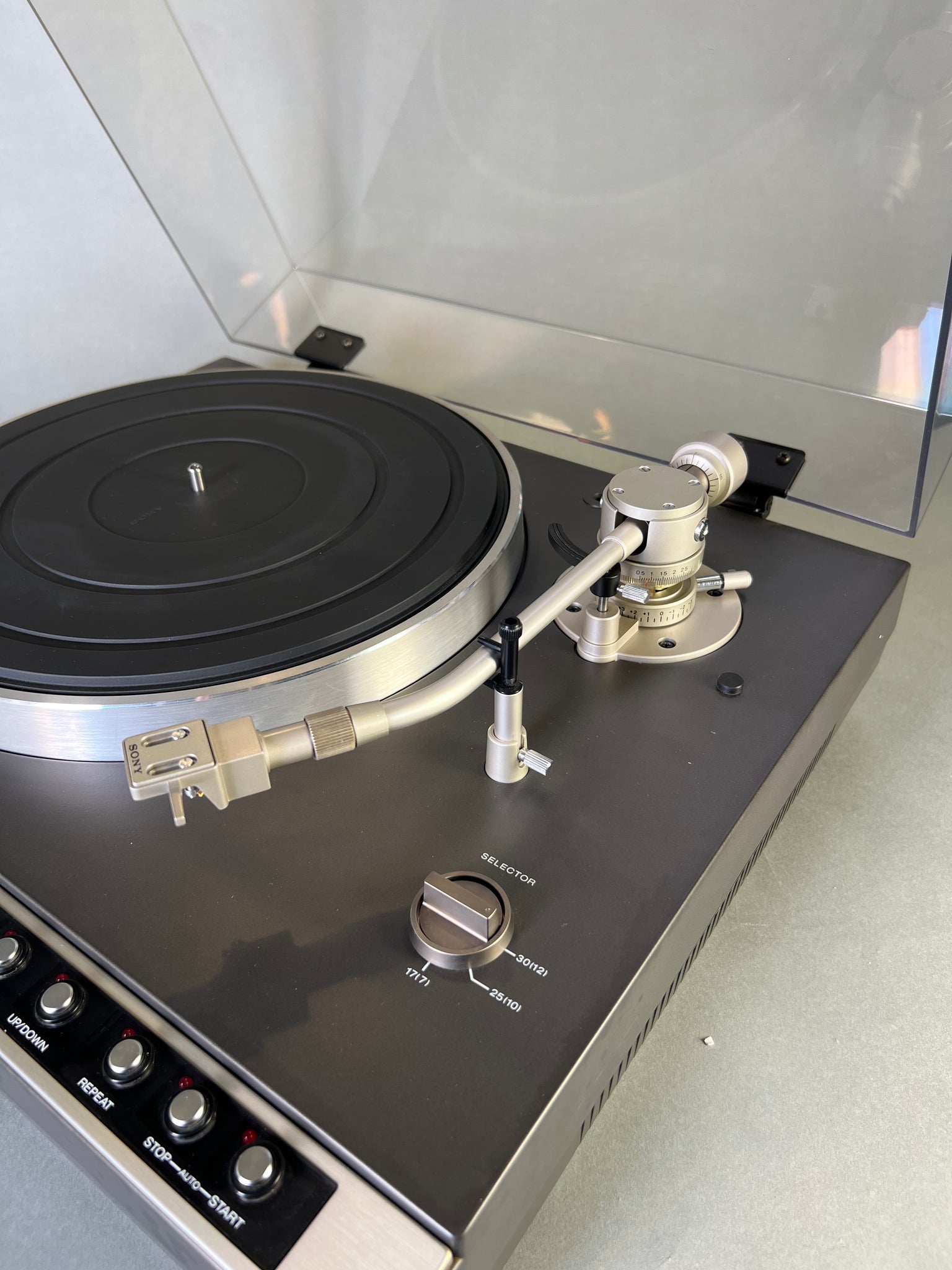 Vintage Sony PS-X70 Turntable – Analog Record Shop Vintage Sony PS-X70 Turntable – Analog Record Shop