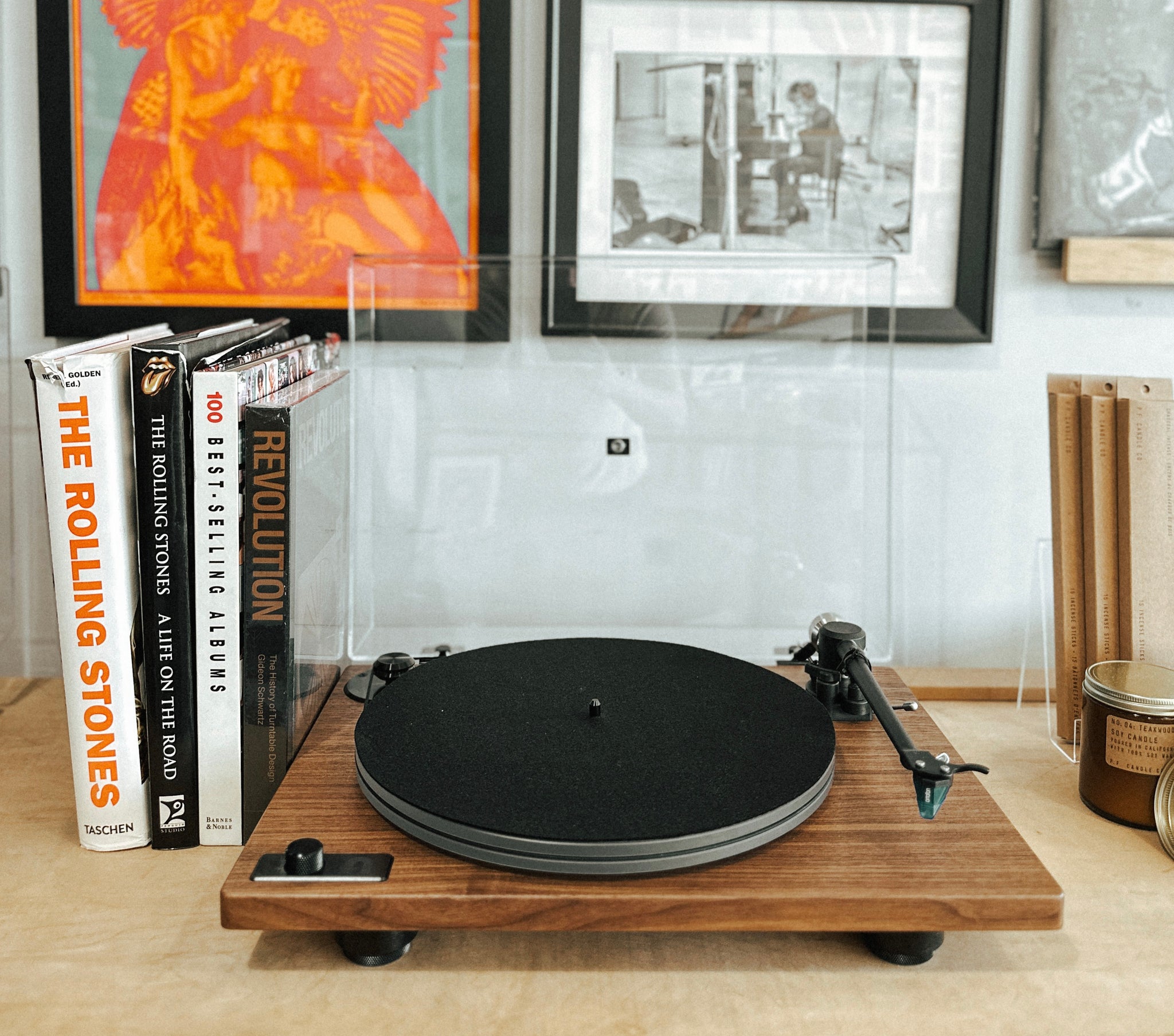 U-Turn Audio: Orbit Theory Turntable : Walnut